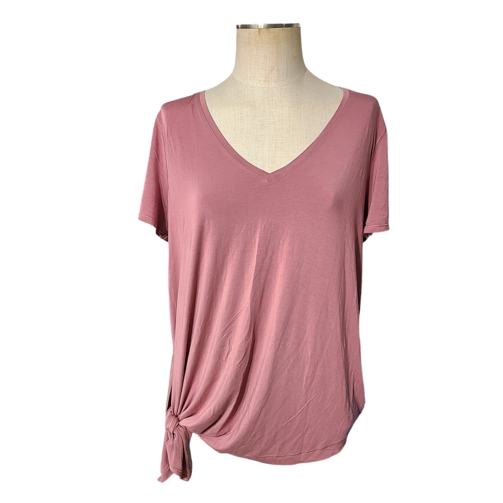 Lululemon To The Point Tee Quicksand Pink - Picture 2 of 9